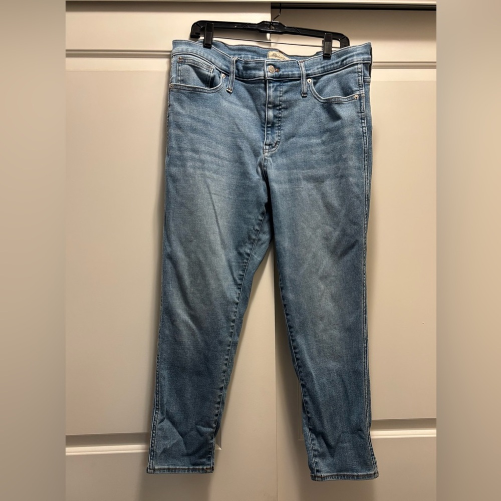 Madewell Mid-Rise Stovepipe Jeans, size 32